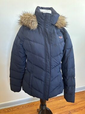 Hollister Dark Blue Quilted Puffer Jacket with Faux Fur Trim